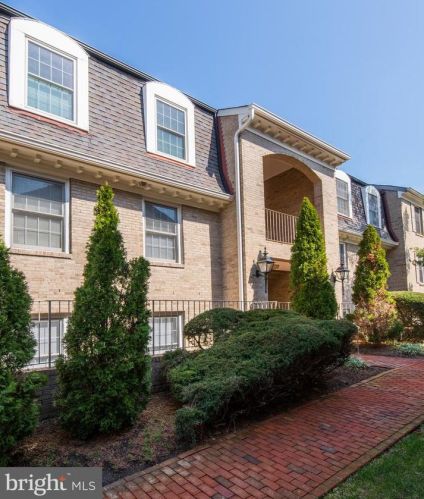 10712 Kings Riding Way, Rockville MD 20852-5411 exterior