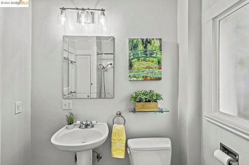 1728 Acton St, Berkeley CA 94702-1913 exterior