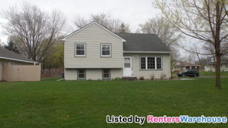 2173 Cedar Dr, Saint Paul MN  55112-5237 exterior