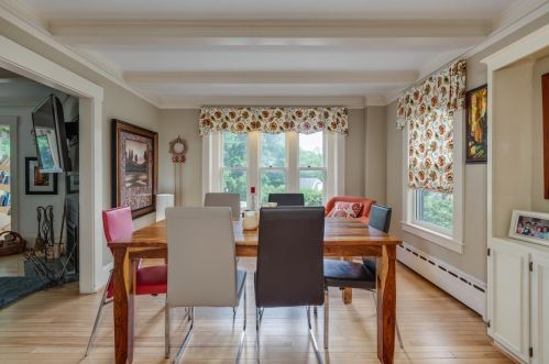 28 Westbourne Rd, Concord NH 03301-2916 exterior