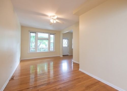 2458 Pensacola Ave, Chicago IL  60618-1608 exterior