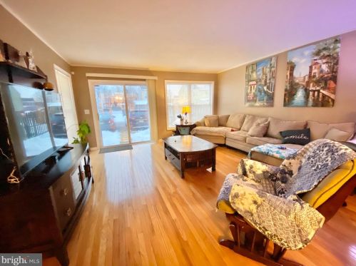 271 Ashmore Ave, Trenton NJ 08611-1322 exterior