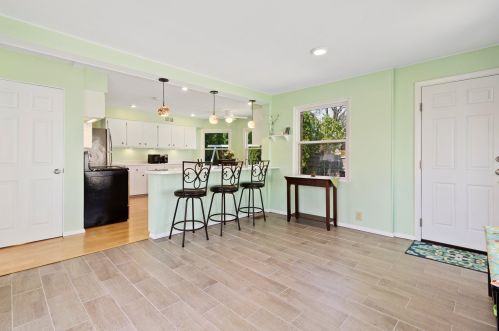 3633 100, Milwaukee WI 53222-2430 exterior