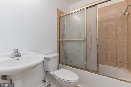 3069 Shepperton Ter, Silver Spring MD 20904-6704 exterior