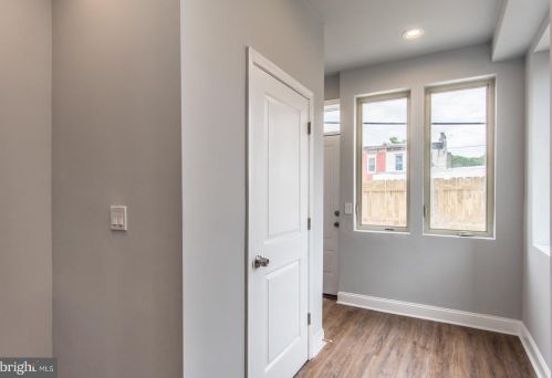 2037 Lawrence St, Philadelphia PA 19120-1828 exterior