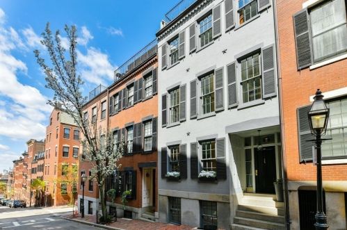 105 Myrtle St, Boston MA exterior