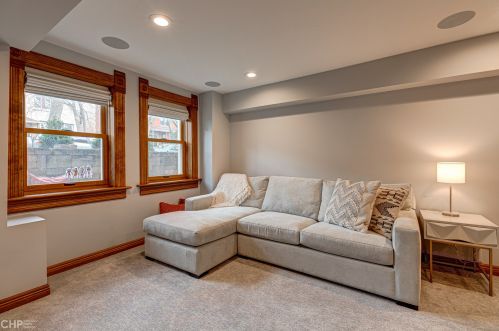 2143 Thomas St, Chicago IL 60651-3248 exterior