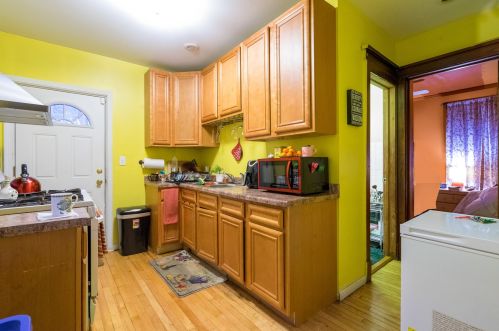 7625 Perry Ave, Chicago IL 60628-7320 exterior