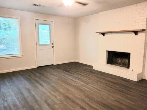 423 Engle Dr, Tucker GA  30084-2016 exterior