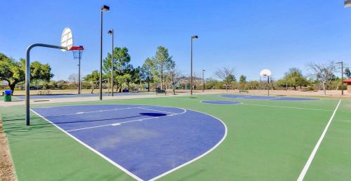 14802 3rd Ave, Phoenix AZ 85027-4747 exterior