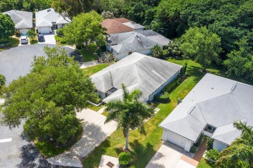 381 Del Rio Blvd, Boca Raton FL 33432-4735 exterior