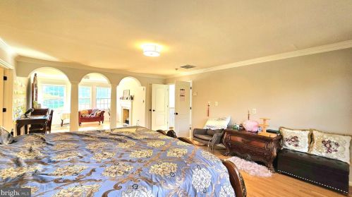 17815 Fraley Farm Rd, Rockville MD 20855-1664 exterior