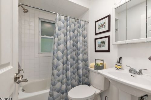 73 Laramie Rd, Plainfield NJ 07060-2951 exterior