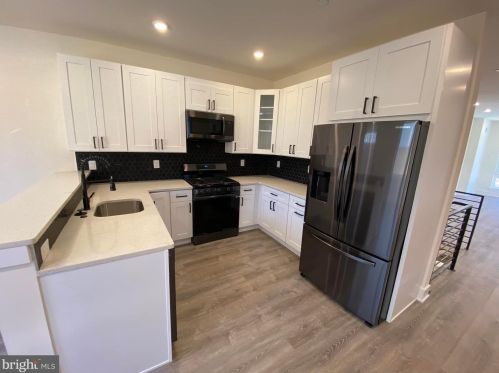 821 Diamond St, Philadelphia PA  19122-1334 exterior