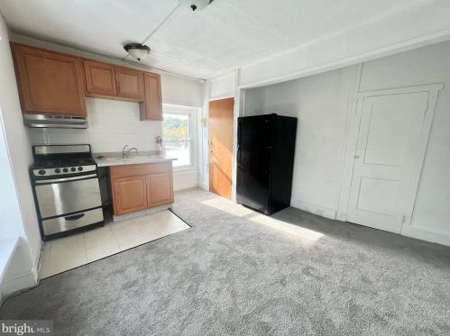 1128 Main St, Darby, PA 19023-1229