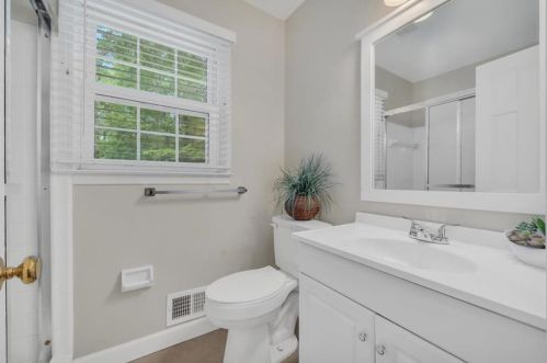 5640 Ml Trce Dr, Atlanta GA 30338-2751 exterior