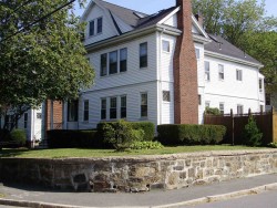 100 Central Ave, Newton, MA 02460-1714