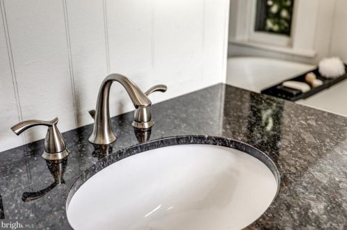 417 Mary St, Lancaster PA 17603-3330 exterior