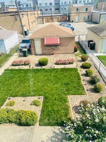 2115 18 Ave, Broadview IL 60155-3927 exterior