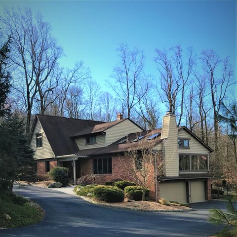 37 Cherry Tree Ln, Kinnelon, NJ 07405-2214