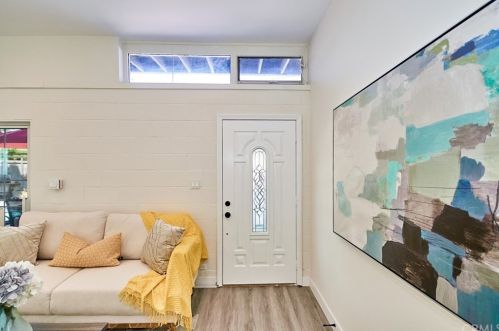 511 Rosslynn Ave, Fullerton CA  92832-2725 exterior