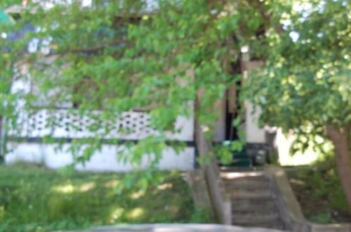 7211 Mt Vernon St, Pittsburgh PA 15208-1220 exterior