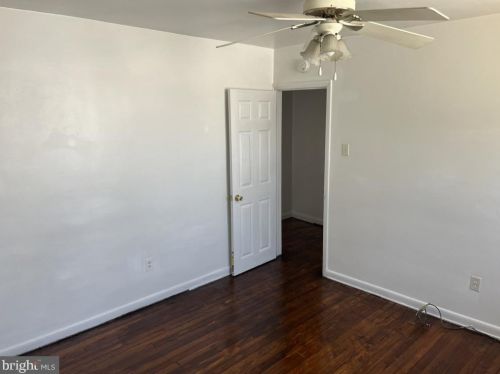 2225 Cv Rd, Camden NJ 08110-3538 exterior