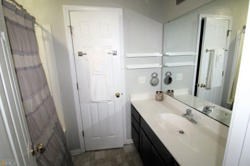 325 Cross Rd, Bluffton SC 29910-5131 exterior