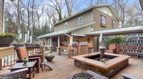 4512 Dolphin Ln, Alexandria VA 22309-3110 exterior