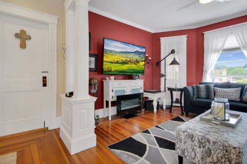 33 Durrell St, Methuen MA  01844-4210 exterior