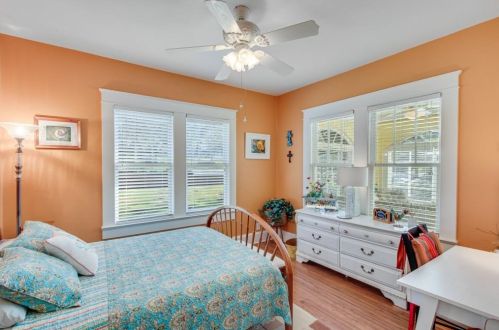 700 Ridgewood Ave, Gainesville GA 30501-3140 exterior