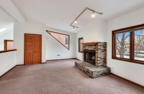 5647 Magnolia Ave, Chicago IL 60660-1908 exterior