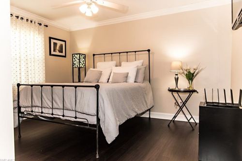 131 25 St, Naples FL 34117-3230 exterior