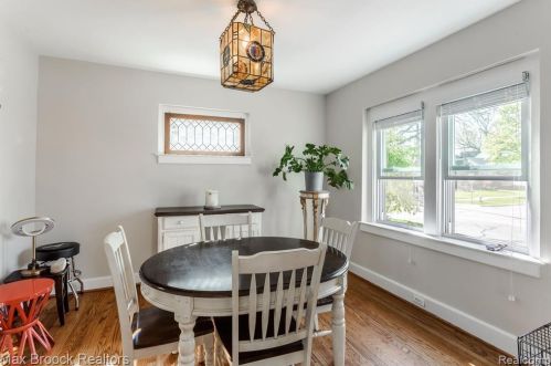 428 Lincoln St, Bham MI  48009-1962 exterior