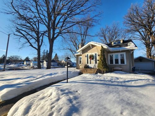 619 Marshall St, Canton WI  54868-1572 exterior