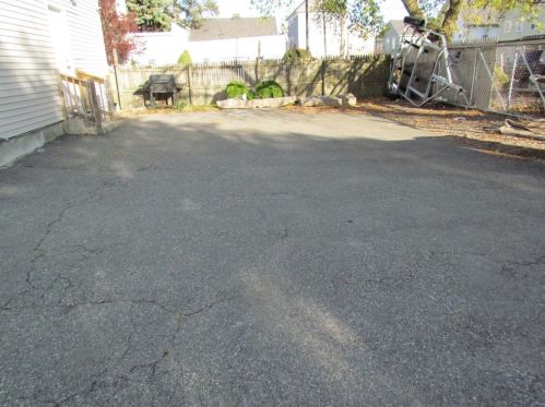 14 Saratoga St, Providence RI 02905-2225 exterior