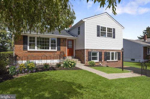 369 Heathcliffe Rd, Huntingdon Valley, PA 19006-8705