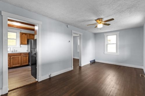 2133 Beckert Ave, Pittsburgh PA 15212-1408 exterior