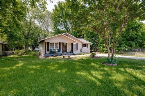 2230 Loy Lake Rd, Denison, TX 75020-7100