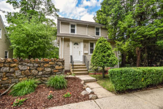 83 Hillview Ave, Yonkers, NY 10704-3544