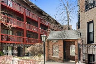 805 Oakdale Ave, Chicago IL  60657-5145 exterior