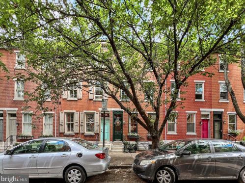 2045 Brandywine St, Philadelphia PA  19130-3204 exterior