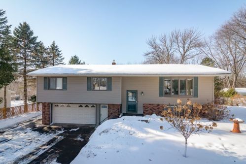 4872 Osgood Ave, Stillwater, MN 55082-1141