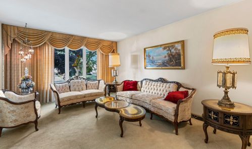 4837 Nottingham Ave, Chicago, IL 60656-3824