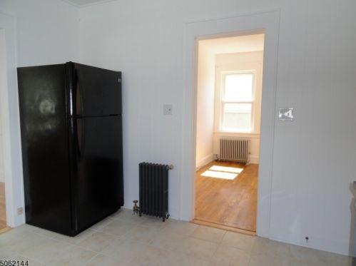 32 Mawhinney Ave, Paterson NJ 07506-1208 exterior