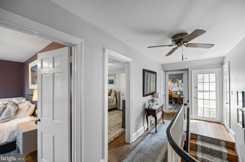 5 Lexington Ave, Pittsburgh PA 15215-3218 exterior