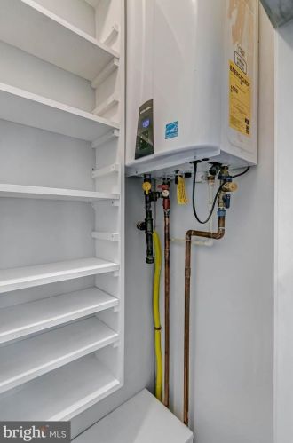 2263 12 Pl, Washington DC 20002-6355 exterior