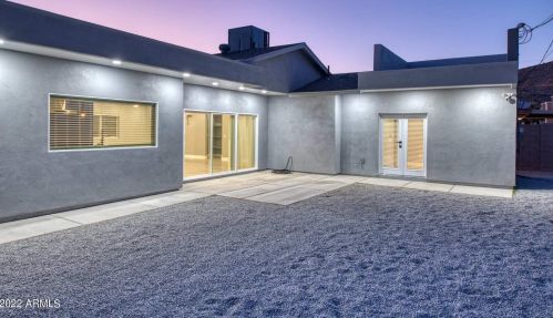 10637 16 Ave, Phoenix AZ 85021-7924 exterior