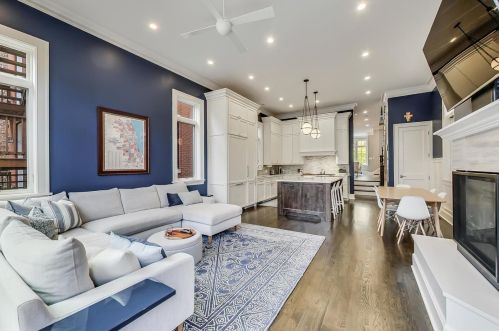 3619 Hermitage Ave, Chicago IL 60613-3506 exterior