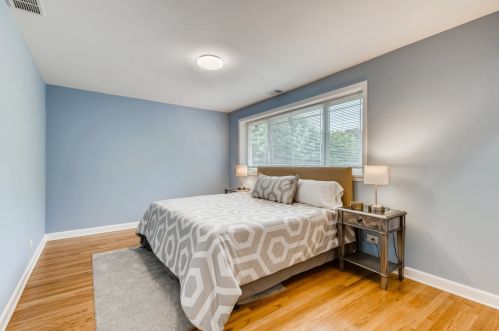 7656 Bosworth Ave, Chicago IL  60626-1217 exterior